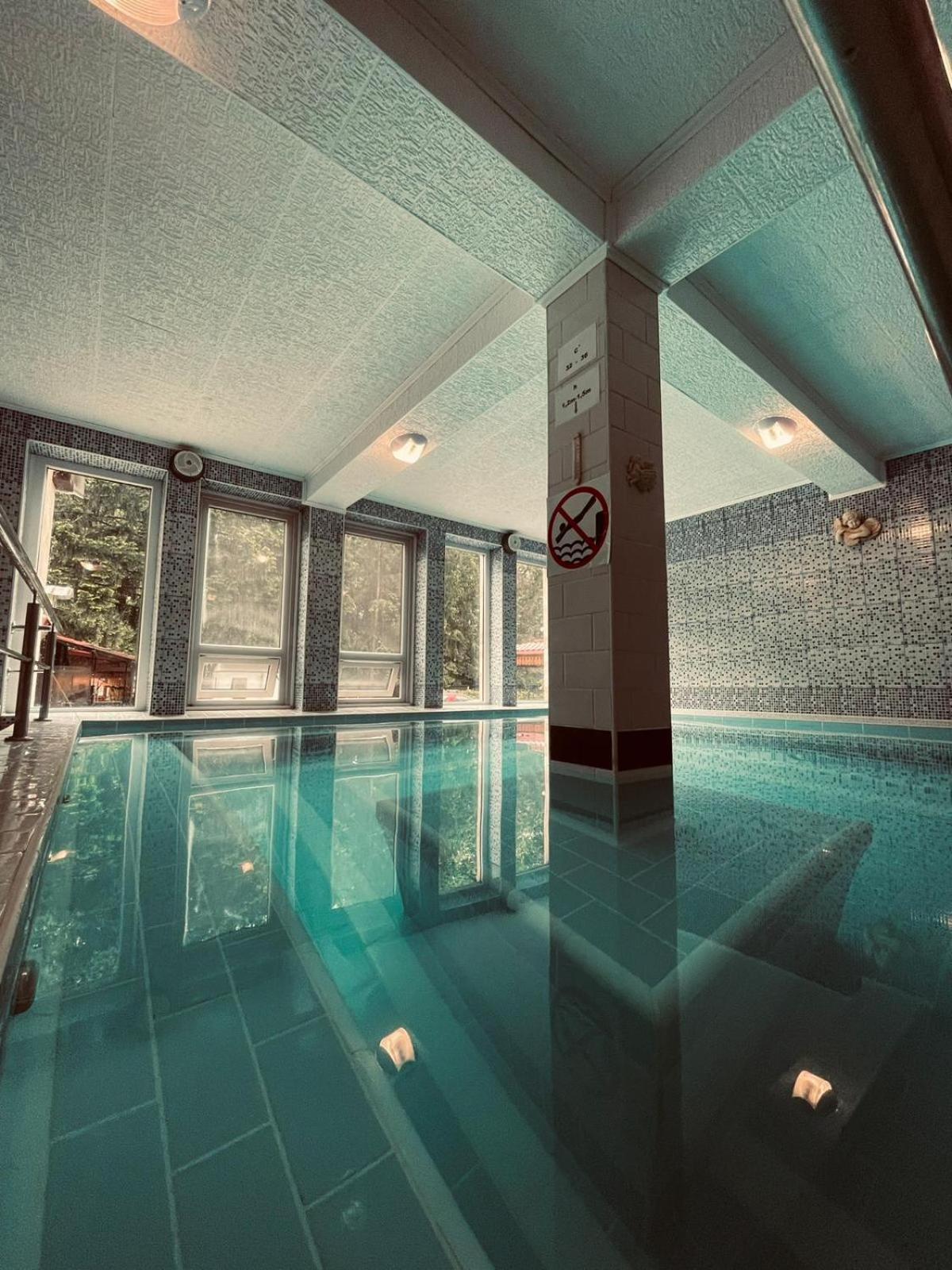 Complex Turistic Caprioara Hotel Baia Mare Exterior foto