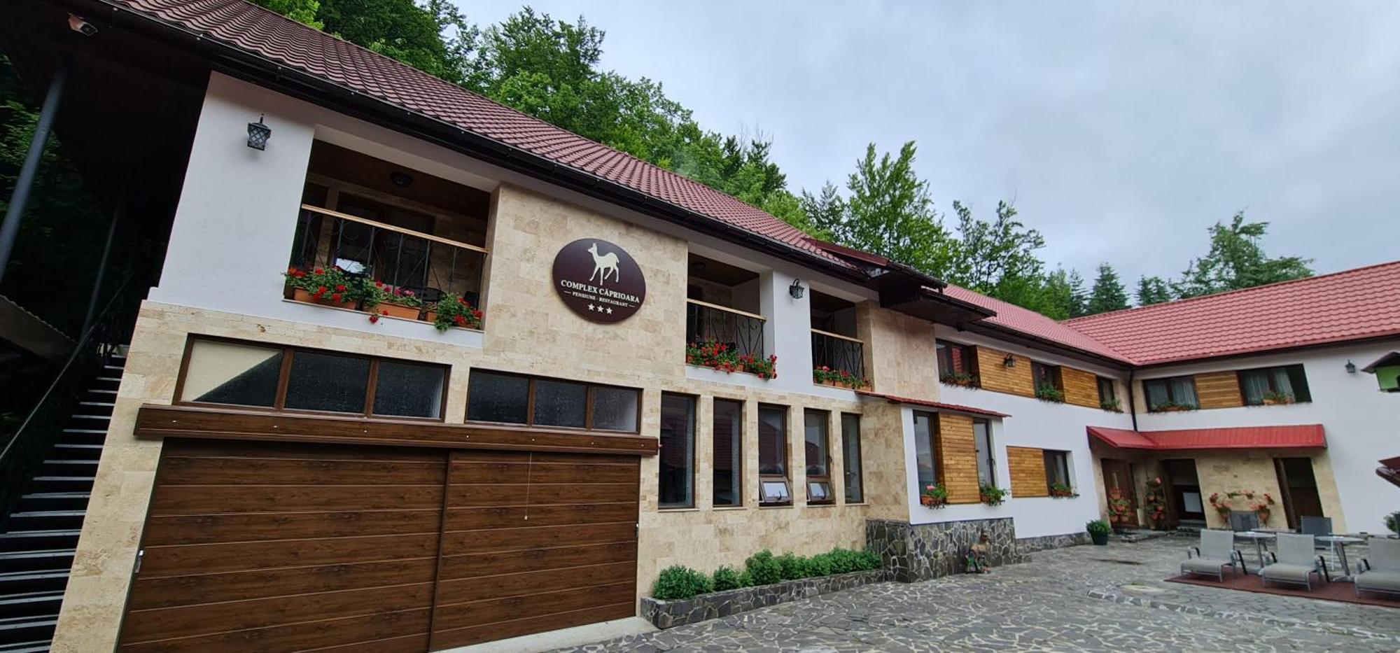 Complex Turistic Caprioara Hotel Baia Mare Exterior foto