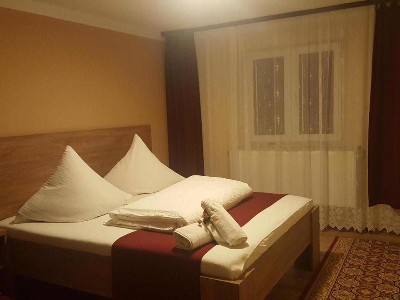 Complex Turistic Caprioara Hotel Baia Mare Exterior foto